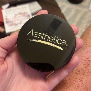 Aesthetica Highlighter